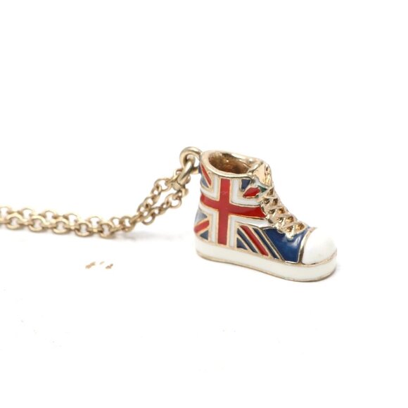 UK British Flag Enamelled Sneaker Shoe Pendant Necklace Gold Metal Band High Top - Picture 3 of 6